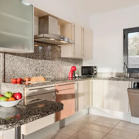 Holiday home 3 Bed With 3 En-Suite Bath Half Open Villa, Airco And Perfect Wifi Costa Adeje (Tenerife)