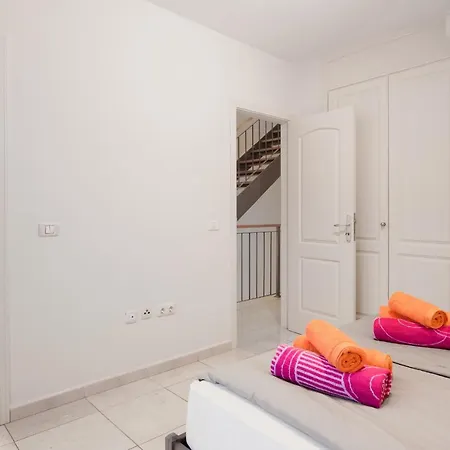 Ferienhaus 3 Bed With 3 En-Suite Bath Half Open Villa, Airco And Perfect Wifi Costa Adeje (Tenerife)