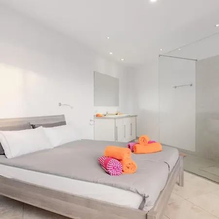 Ferienhaus 3 Bed With 3 En-Suite Bath Half Open Villa, Airco And Perfect Wifi Costa Adeje (Tenerife)